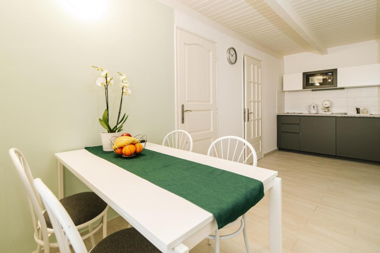 Topaz Apartmanhazak Balatongyörök المظهر الخارجي الصورة