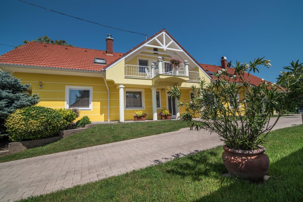 Topaz Apartmanhazak Balatongyörök المظهر الخارجي الصورة